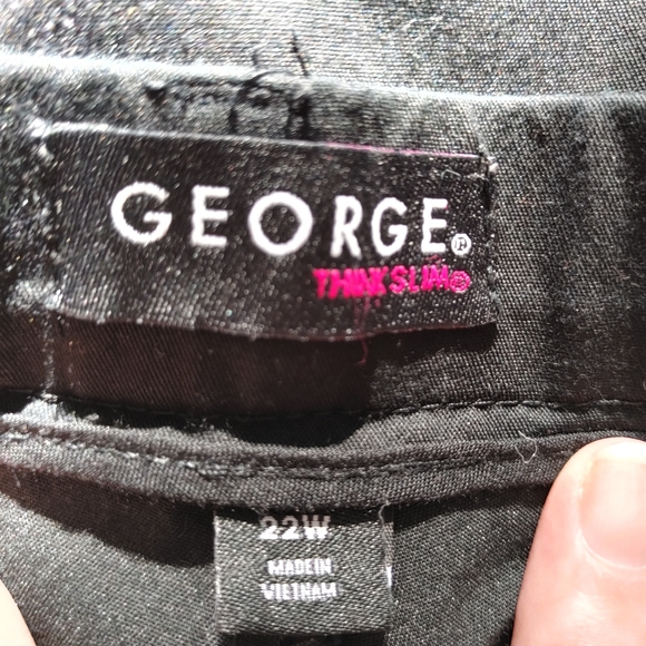 Crop pants - Picture 2 of 2